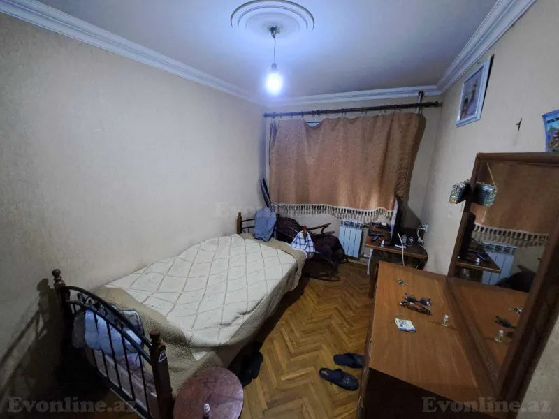 Satılır 3 otaqlı Mənzil Köhnə tikili 70 m² Bakı, Nizami r., 8-ci kilometr — Mənzil, Bakı (4)