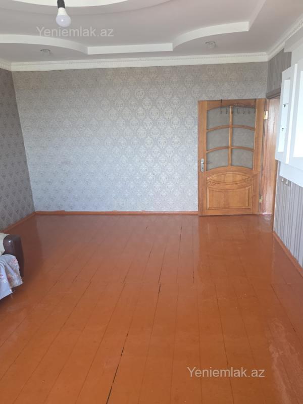 Satılır 2 otaqlı Bina evi menzil (Köhnə tikili), 52 m², Suraxanı rayonu — Mənzil, Bakı (4)