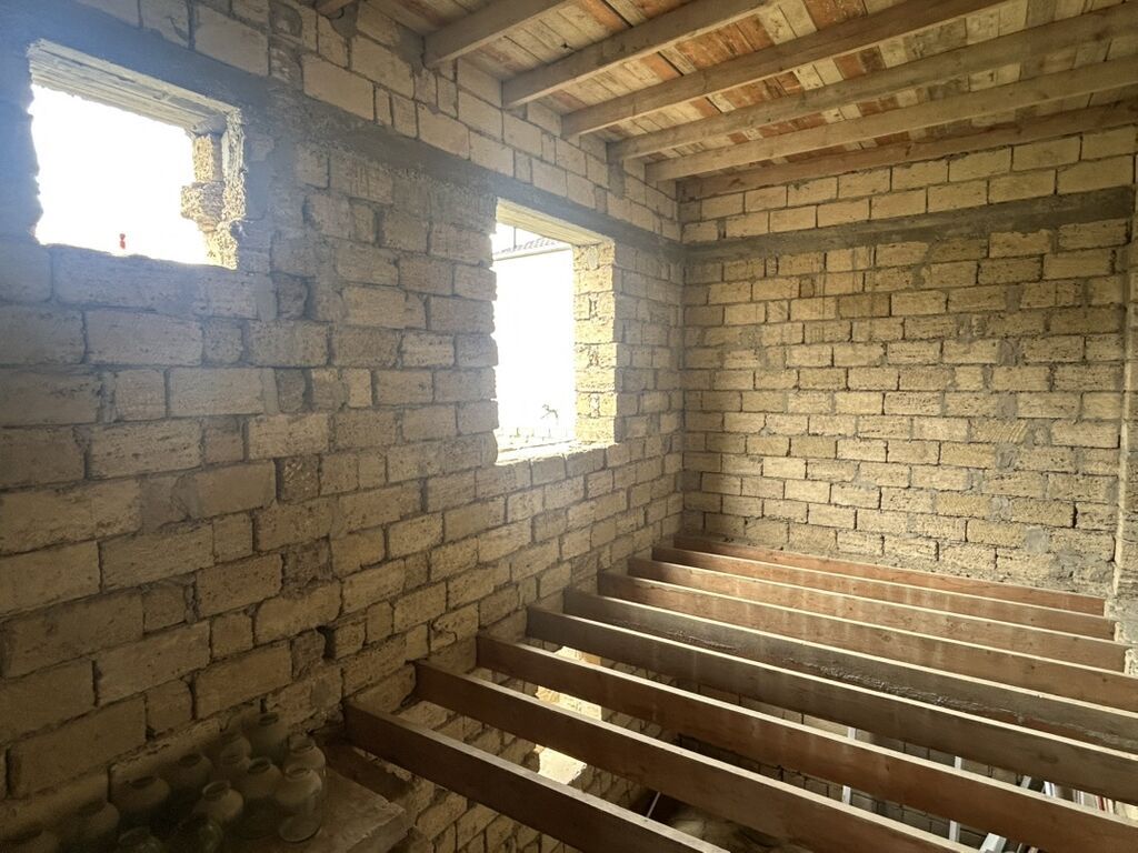3 otaqlı, 136 kv. m, Təmirsiz — Ev, villa, Saray (4)