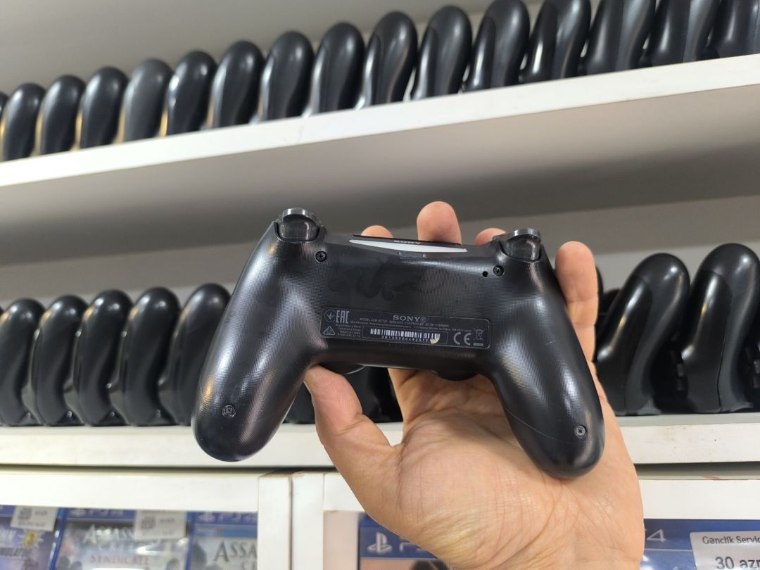 PlayStation 4 pultları — Oyunlar, konsollər və proqramlar, Bakı (3)