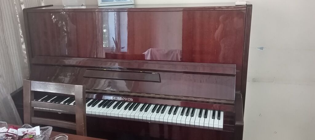 Akkustik pianino – “Belarus” upright model. - Korpus: parlaq tünd — Pianino və digər klaviş alətləri, Bakı (2)