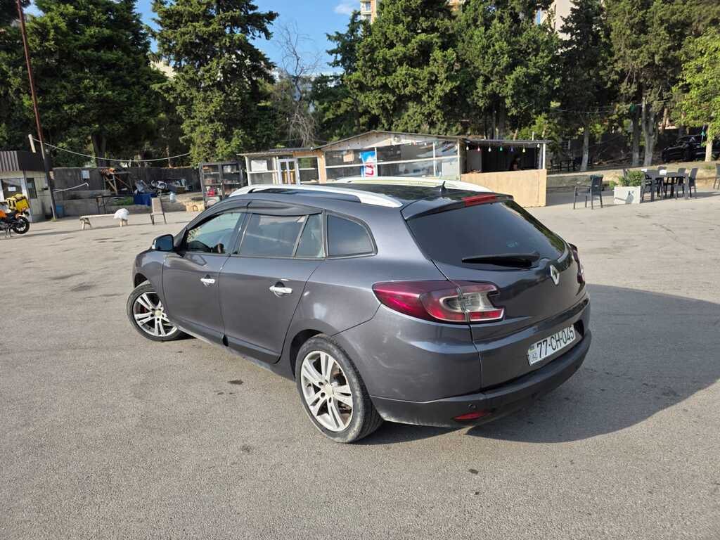 Renault Megane, 1.5 L, 2011 il, 301 000 km 77-CH-045 — Avtomobillər, Bakı (4)