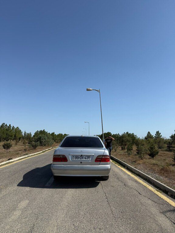 Mercedes E 200, 2.0 L, 1999 il, 376 943 km 99-OX-435 — Avtomobillər, Bakı (4)
