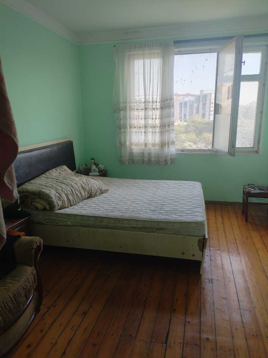 Satılır 3 otaqlı köhnə tikili 79 m² — Mənzil, Bakı (2)