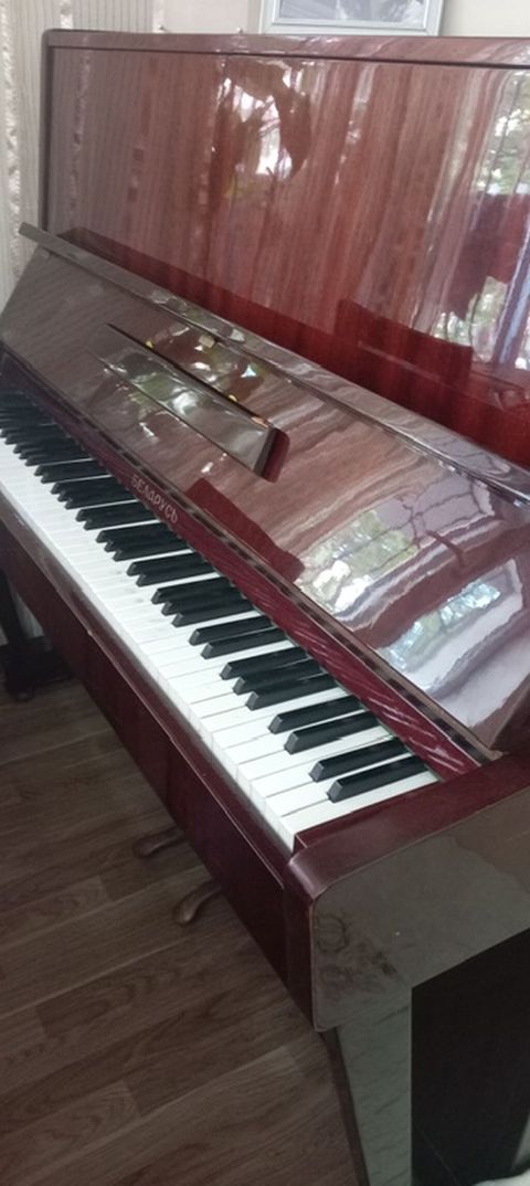 Akkustik pianino – “Belarus” upright model. - Korpus: parlaq tünd — Bakı