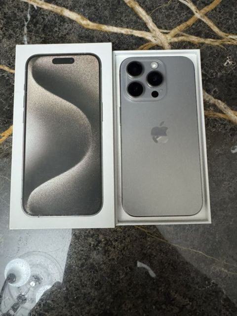 IPhone 15 Pro, Natural Titanium, Face ID — Bakı