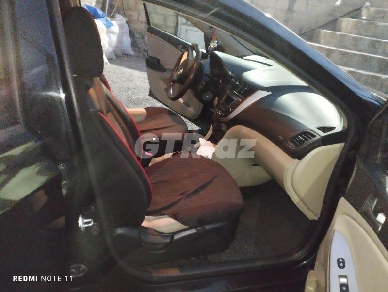Hyundai Accent 1.6 L, 2017, 158 340 mil — Avtomobillər, Gəncə (8)