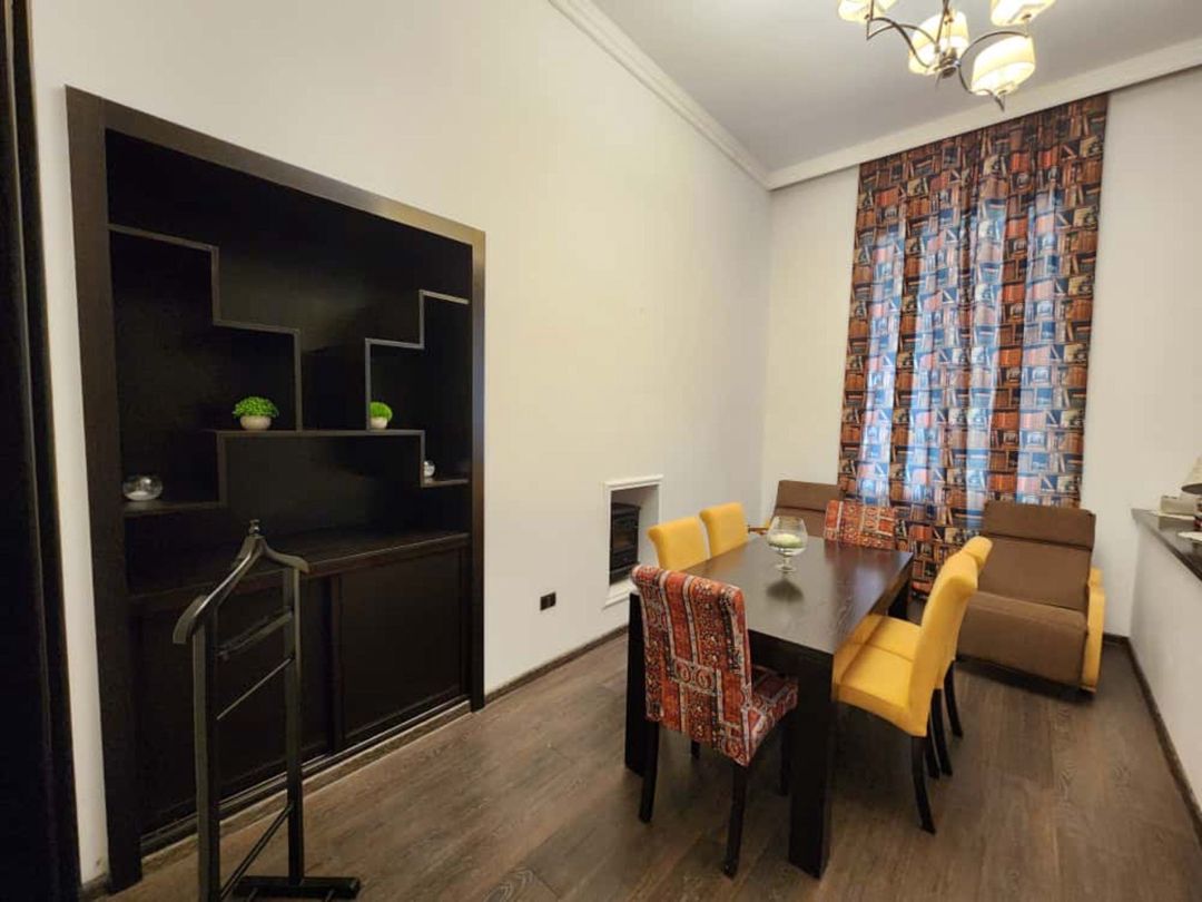 İcarəyə verilir 2 otaqlı köhnə tikili 80 m² — Mənzil, Bakı (6)