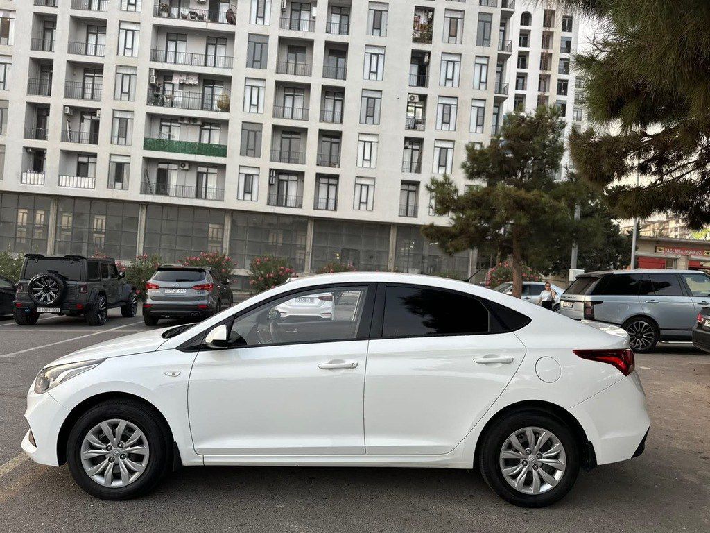 Hyundai Accent, 1.4 L, 2018 il, 93 000 km — Avtomobillər, Bakı (2)