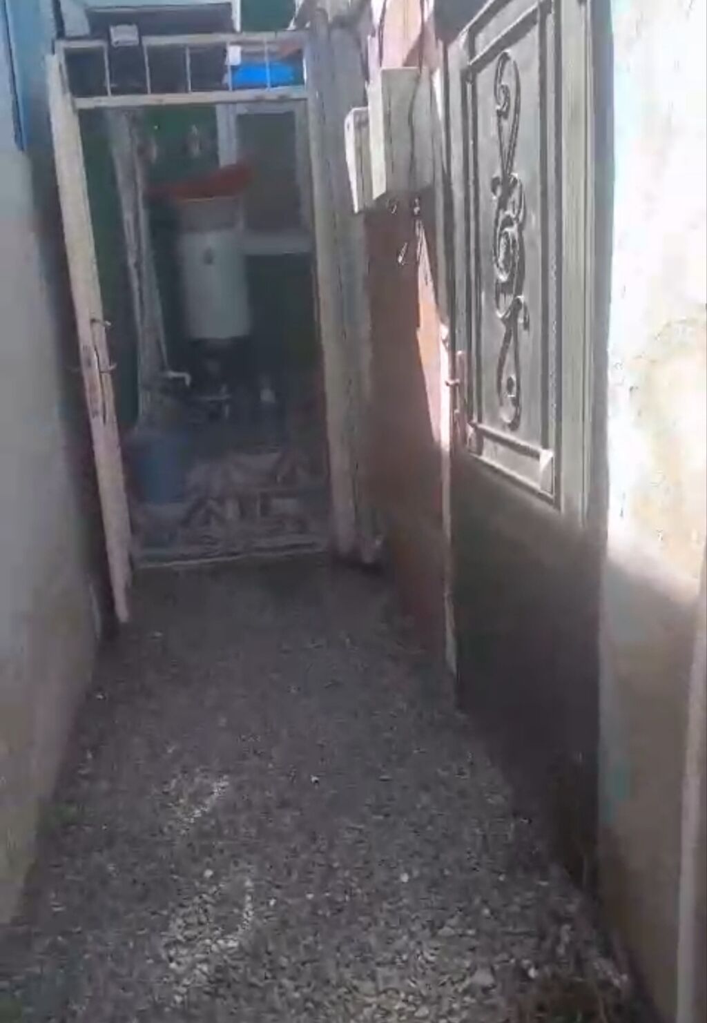 Satilir – 1 otaqlı həyət evi (studiyaya yaxın plan) - Yataq otağı — Mənzil, Oğuz (7)