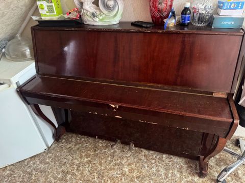 Sobiyet (Сюйта) akustik pianino - Tip: Dik (upright) akustik pianino — Pianolar və Digər Klavişli Alətlər