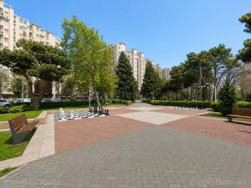 Satılır 3 otaqlı Mənzil Köhnə tikili 70 m² Bakı, Nərimanov r., Gənclik m — Bakı