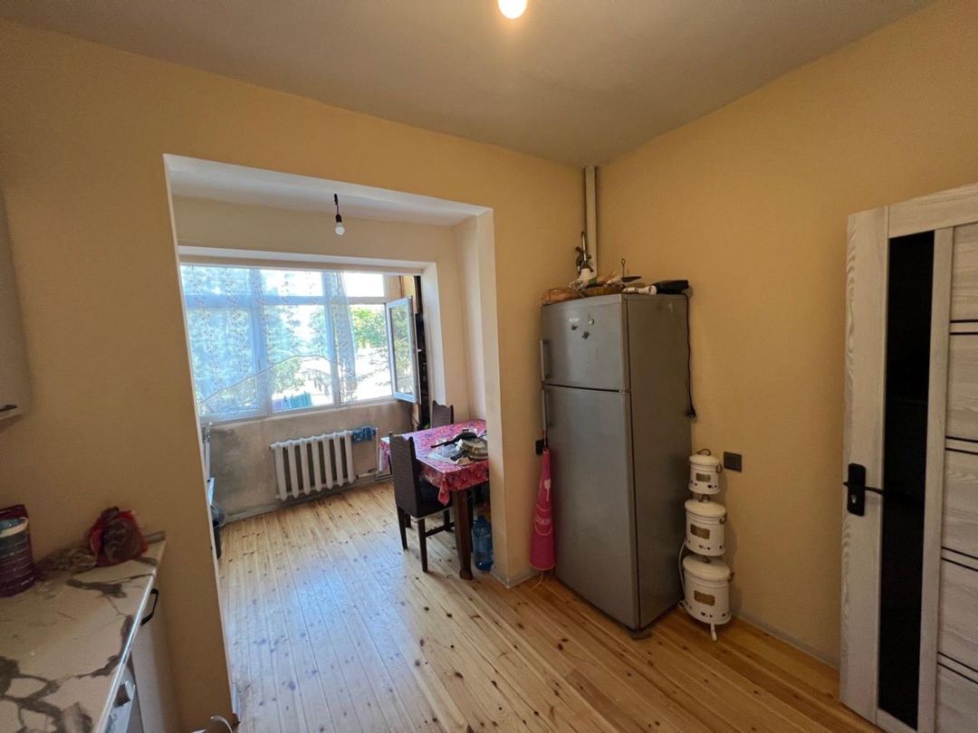 Satılır 2 otaqlı köhnə tikili 65 m² — Mənzil, Bakı (6)