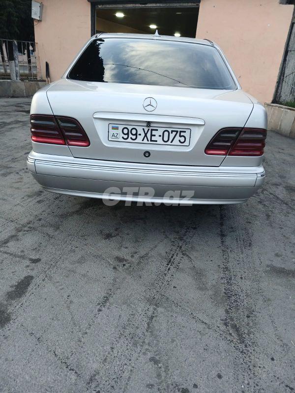 Mercedes E 220 2.2 L, 2000, 450 690 km 99-XE-075 — Avtomobillər, Balakən (3)