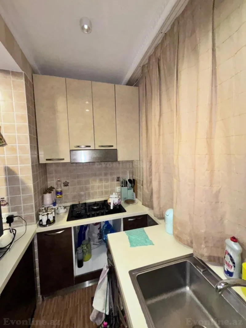 Satılır 3 otaqlı Mənzil Köhnə tikili 90 m² Bakı, Yasamal r — Mənzil, Bakı (7)