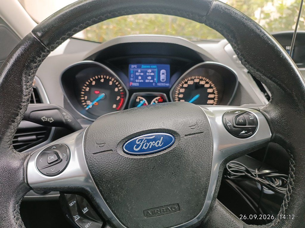 Ford Kuga, 1.6 L, 2013 il, 182 000 km — Avtomobillər, Bakı (5)