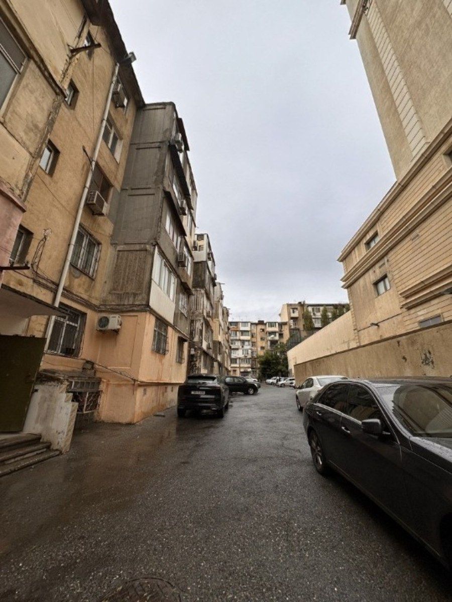 Satılır 3 otaqlı köhnə tikili 80 m² — Mənzil, Bakı (10)