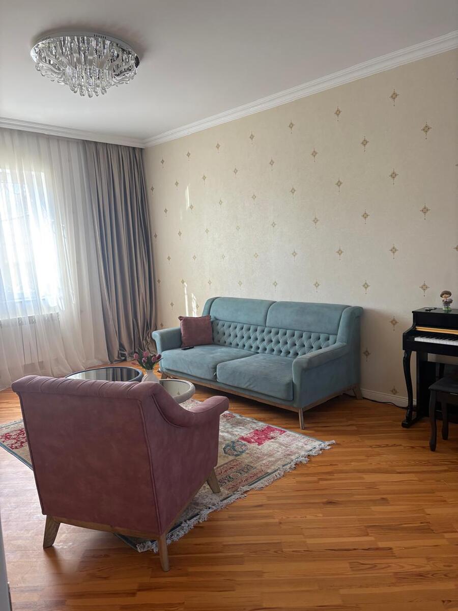 Satılır 4 otaqlı həyət evi/bağ evi 160 m² — Ev, villa, Bakı (7)