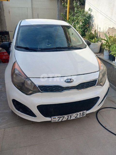 Kia Rio 1.6 L, 2015, 178 000 mil — Bakı