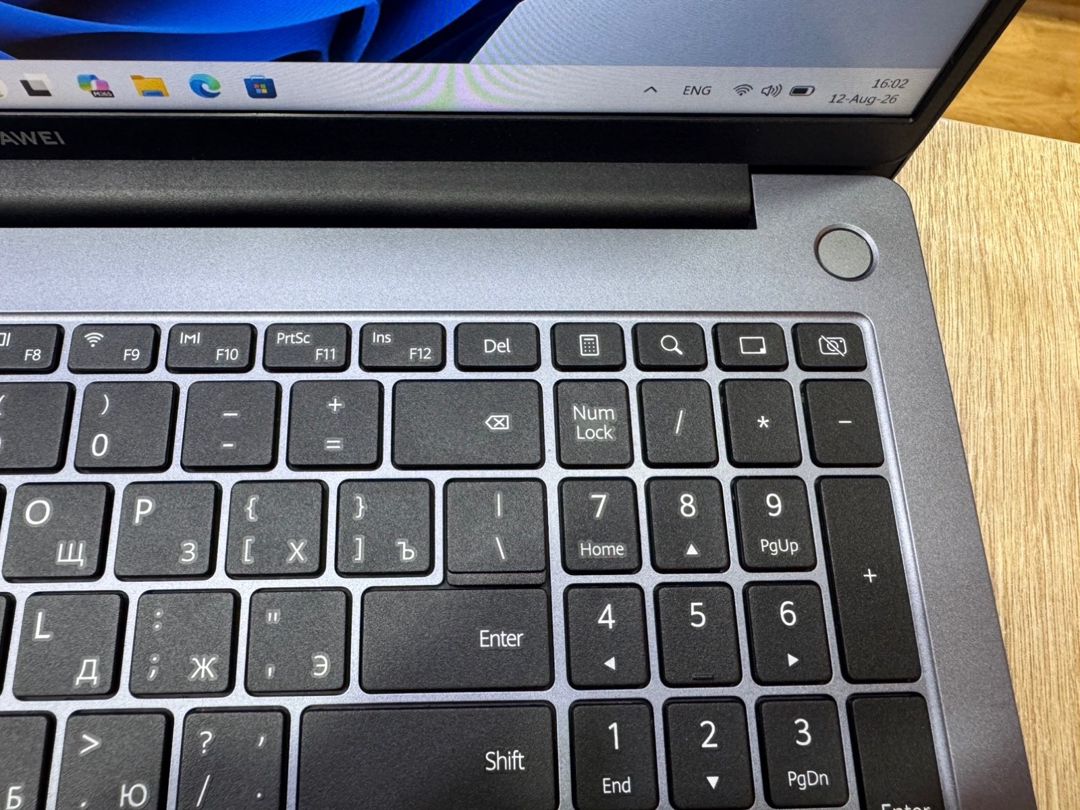 Huawei MateBook D16 — Noutbuklar, Bakı (7)