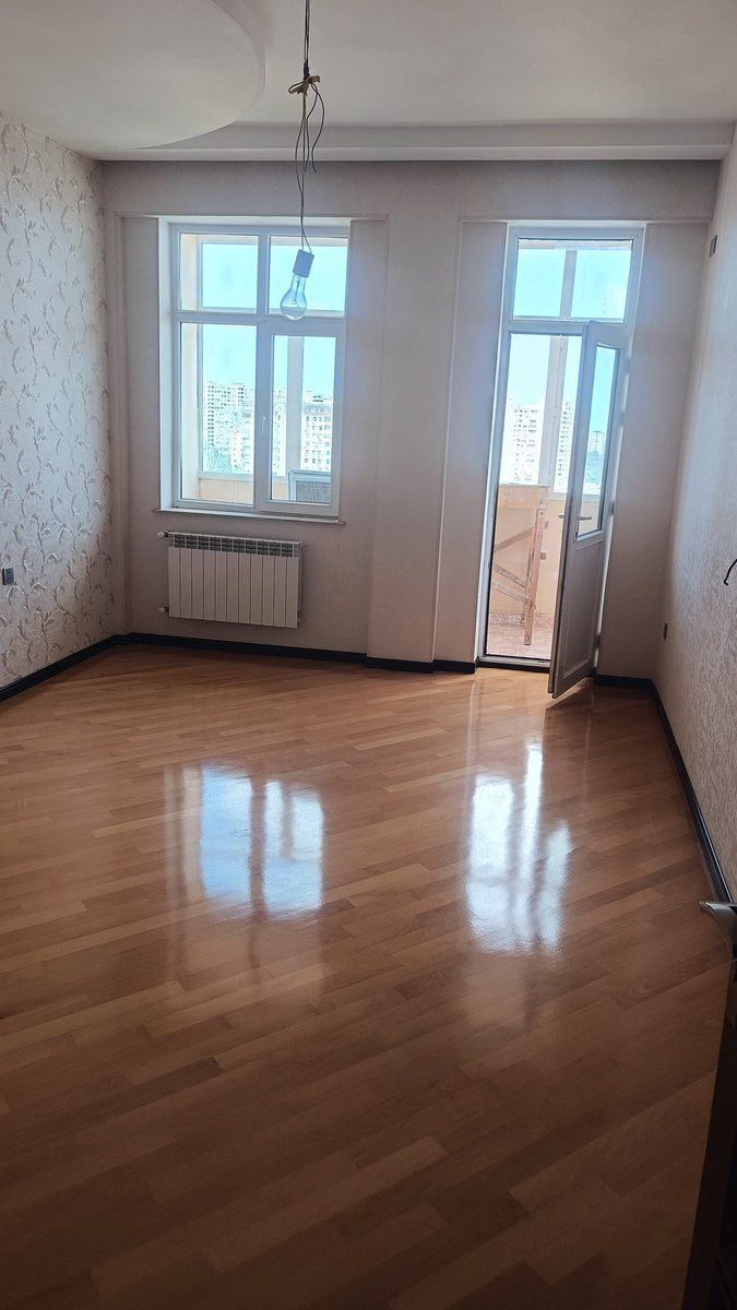 Satılır 3 otaqlı yeni tikili 150 m² — Mənzil, Bakı (2)