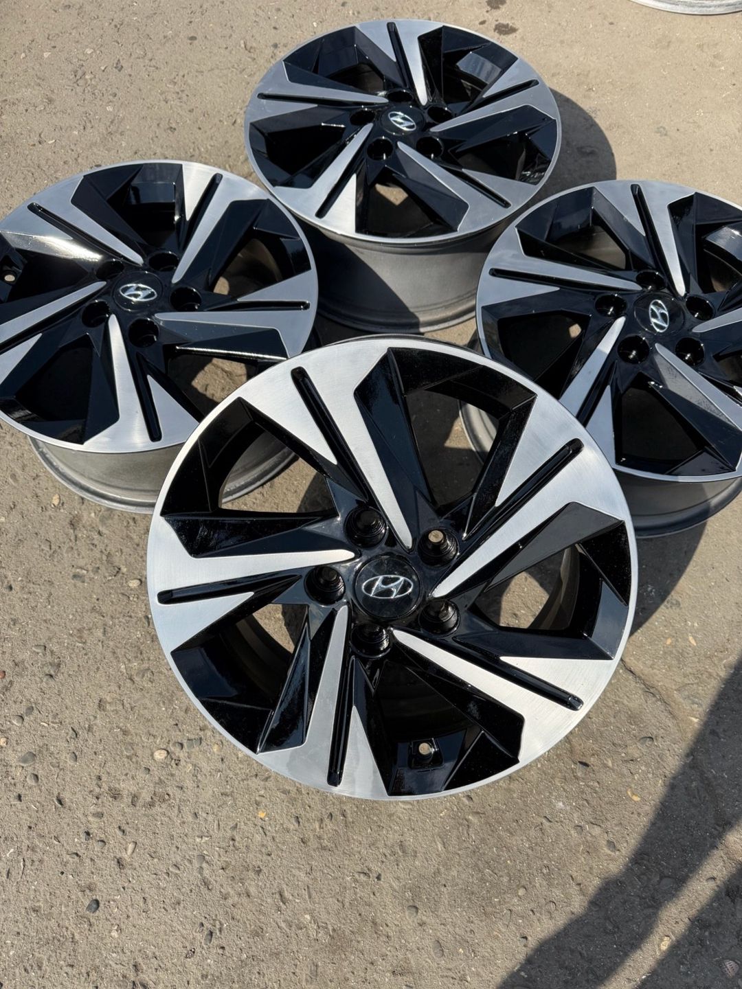 Hyundai diskləri R16 — Ehtiyat hissələri və aksesuarlar, Bakı (6)