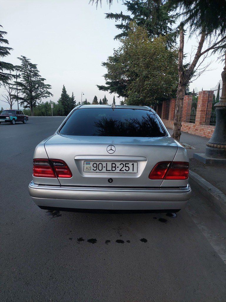 Mercedes E 240, 2.4 L, 1997 il, 380 000 km 90-LB-251 — Avtomobillər, Gəncə (2)