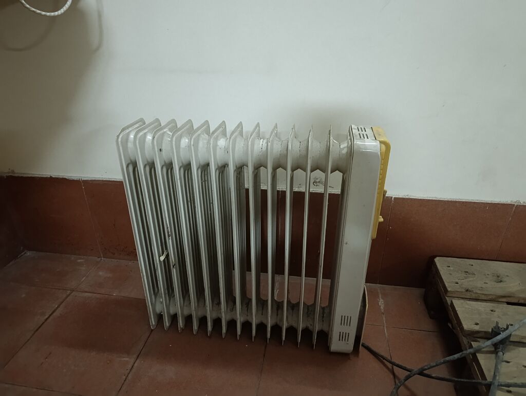 Qizdirici satilir. 25 manat. Indiki kitay mallarinnan deyil toka — Isıtıcılar və isı ventilatorları, Bakı (3)