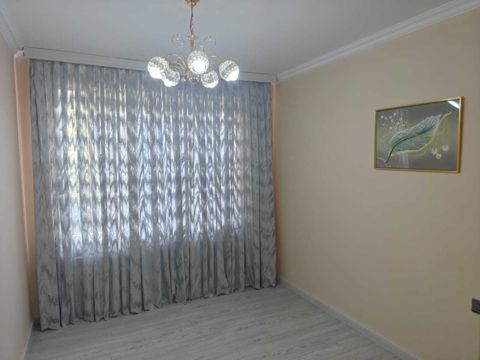 Satılır 2 otaqlı köhnə tikili 40 m² — Bakı