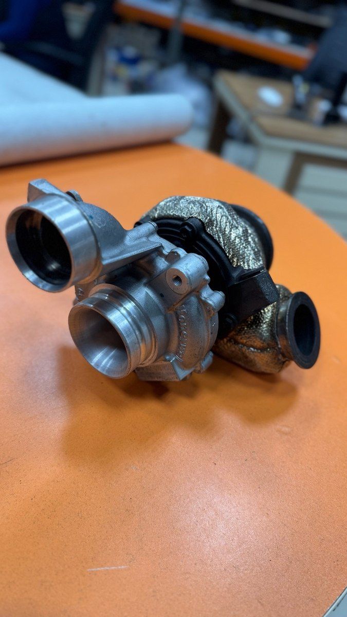 Mercedes Om654 mühərrikin turbosu — Ehtiyat hissələri və aksesuarlar, Bakı (4)