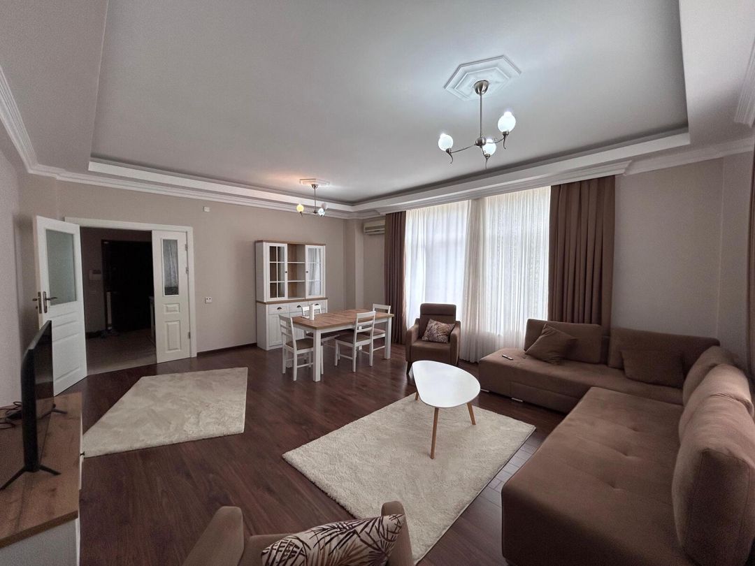 Satılır 5 otaqlı yeni tikili 150 m² — Mənzil, Bakı