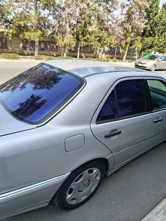 Mercedes C 220, 2.2 L, 1998 il, 390 845 km 99-ES-965 — Avtomobillər, Tərtər (5)