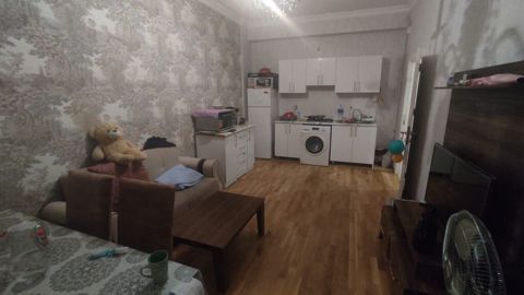 Xirdalan kristal 1 kohne bazarin yani 1 otaq studiya tipli menzil — Xırdalan
