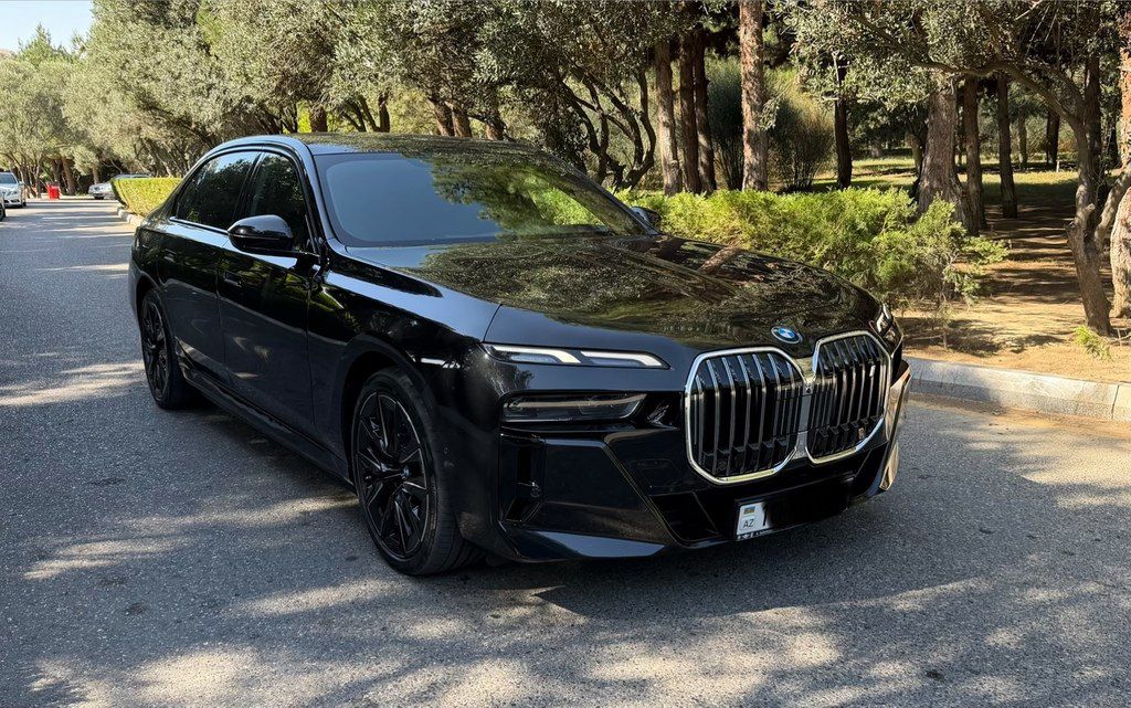 BMW i7, 105.7 kWh, 2023 il, 32 000 km — Avtomobillər, Bakı (2)