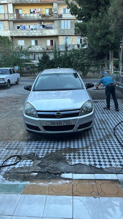 Opel Astra, 1.9 L, 2005 il, 358 648 km — Bakı