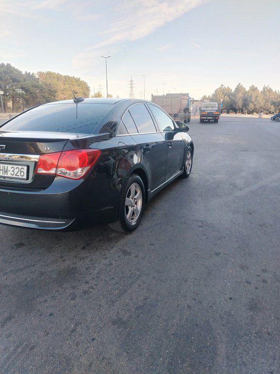Chevrolet Cruze, 1.4 L, 2015 il, 385 000 km 77-HM-326 — Avtomobillər, Bakı (4)