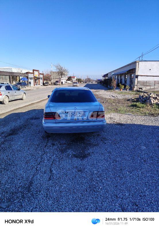 Mercedes E 230 2.3 L, 1995, 482 364 km 90-GR-299 — Avtomobillər, Quba (7)