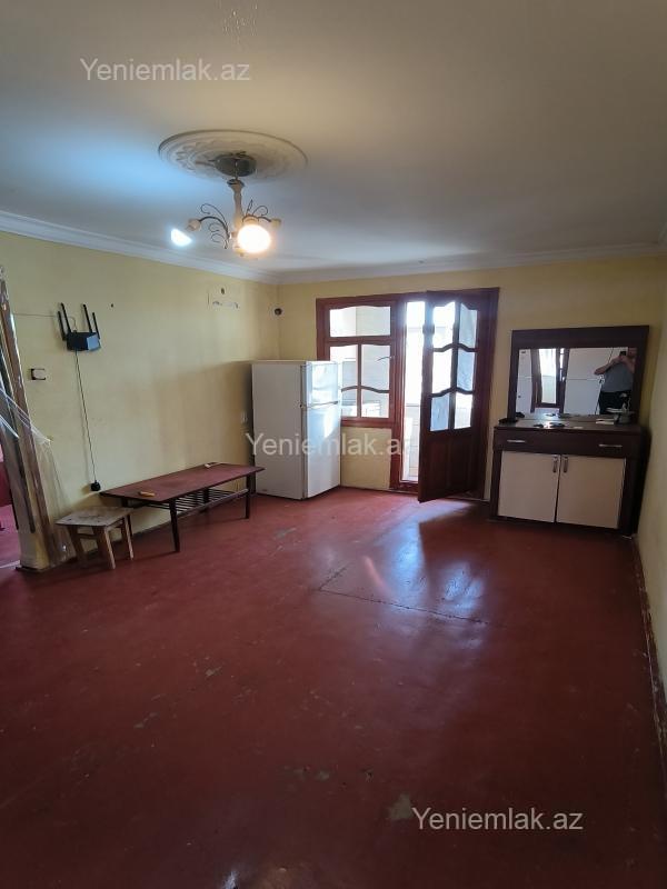 Kirayə 1 otaqlı Bina evi menzil (Köhnə tikili), 29 m², 4-cü mikrorayon — Mənzil, Sumqayıt
