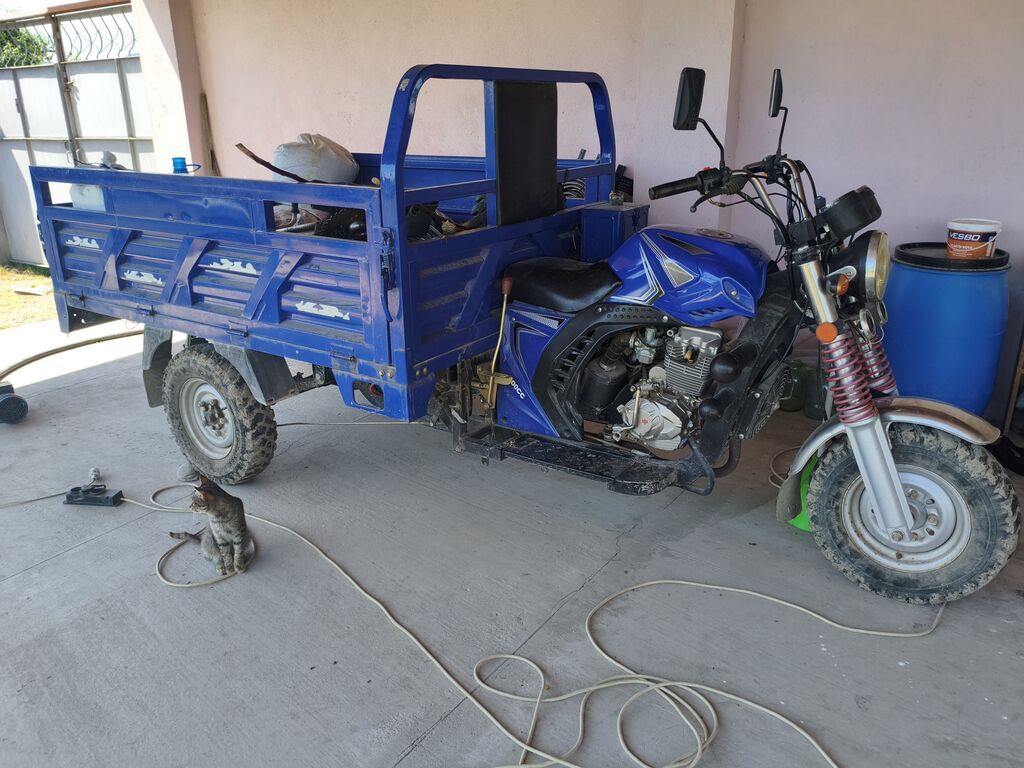 Yükdaşıma üçtəkərli motosiklet (trisikl) – mavi rəng .Quba isnovqışlaq — Motosikletlər, Xaçmaz (3)