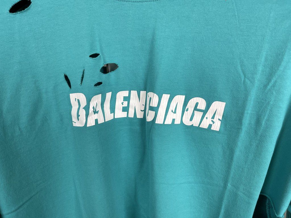 Futbolka "Balenciaga" — Geyim, ayakkabı, aksesuarlar, Bakı (5)