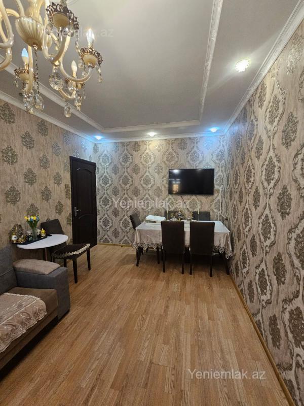 Satılır 3 otaqlı Bina evi menzil (Köhnə tikili), 74 m², 17-ci mikrorayon — Mənzil, Sumqayıt