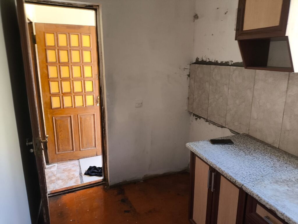 60 kv. m, 2 otaqlı, Telefon, İnternet, Qaz — Ev, villa, Bakı (2)