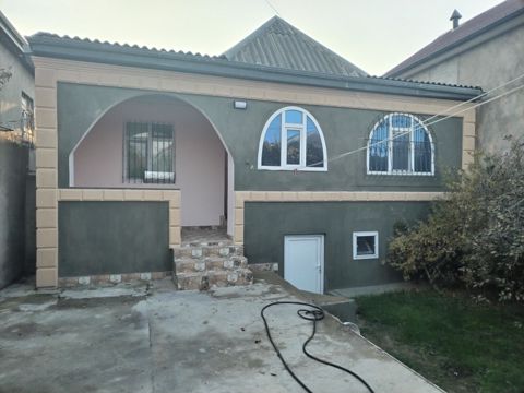 Satılır 3 otaqlı həyət evi/bağ evi 100 m² — Bakı