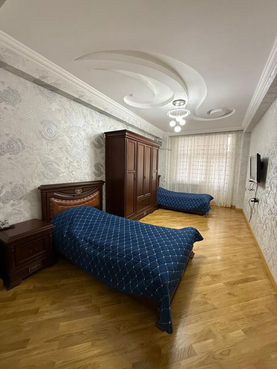 Satılır 3 otaqlı yeni tikili 150 m² — Mənzil, Bakı (3)