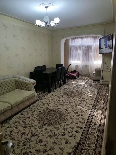 Satılır 3 otaqlı köhnə tikili 80 m² — Bakı