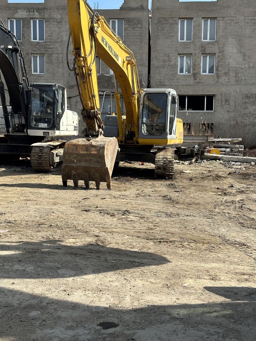 New hollan E215B, 2008 il — İnşaat texnikası, Bakı (5)