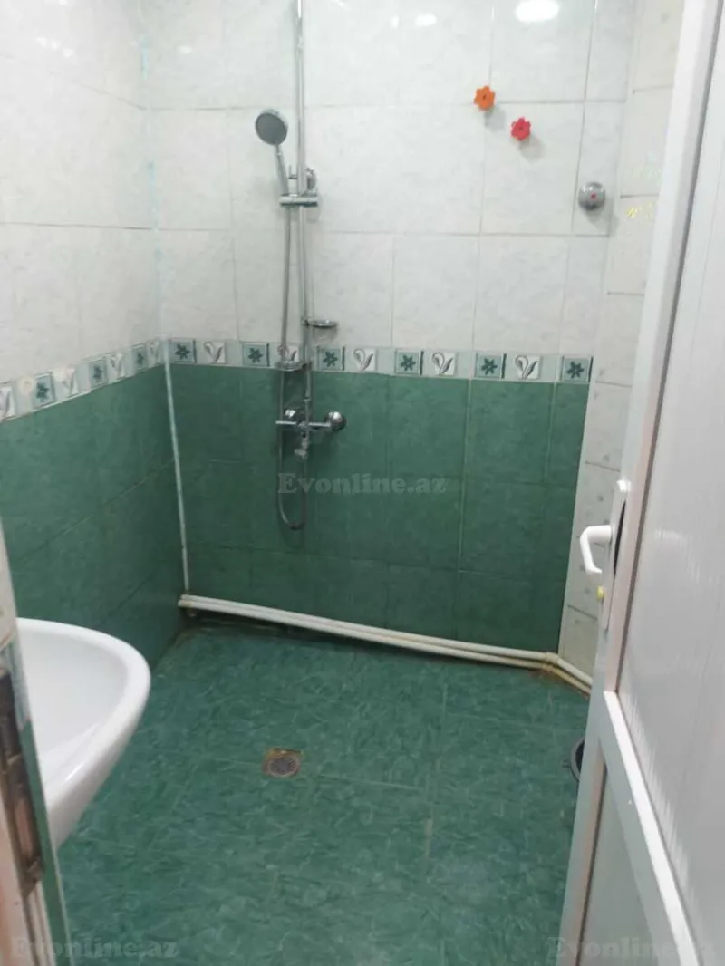 Satılır 2 otaqlı Mənzil Köhnə tikili 60 m² Bakı, Xətai r., Əhmədli — Mənzil, Bakı (8)