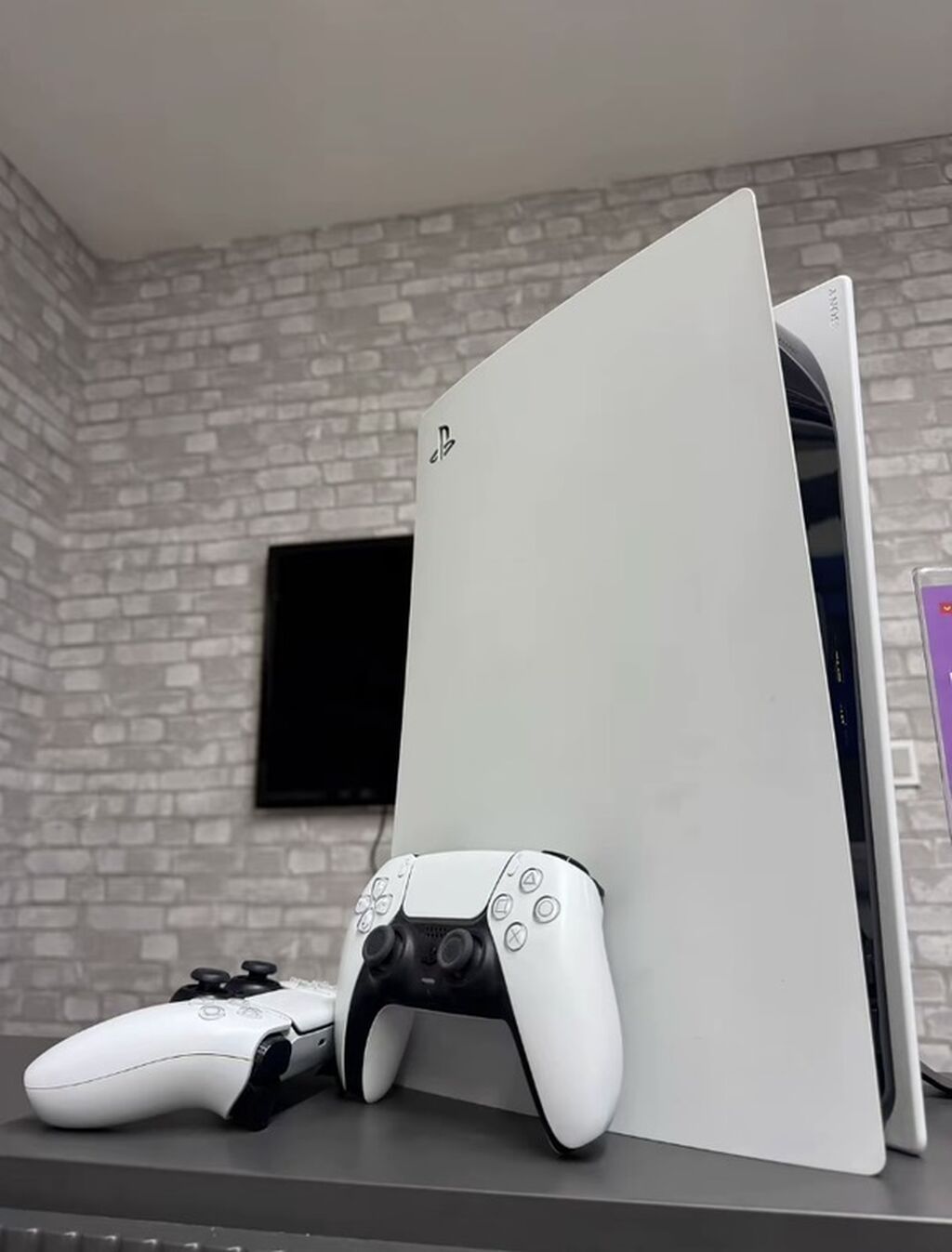 PlayStation 5 (PS5) – diskli versiya - Güclü 8 nüvəli AMD Zen 2 — Oyun konsolları, Bakı