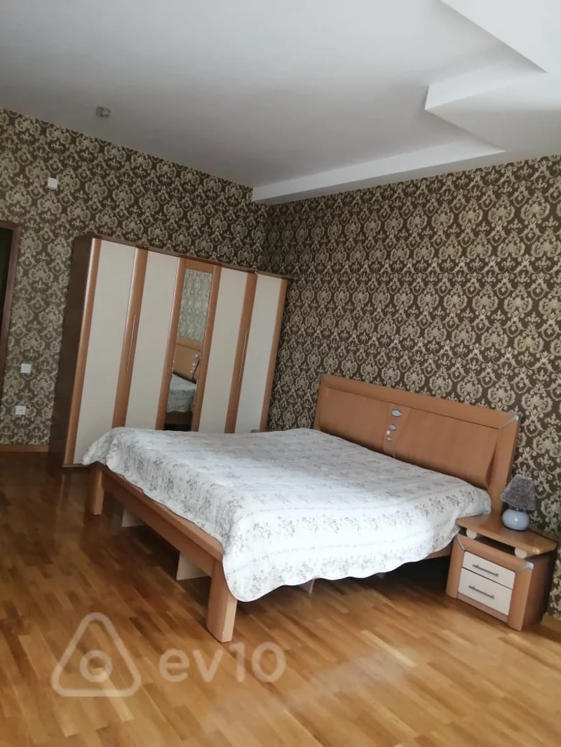 3 otaqlı mənzil, 120 m², 28may Təzəbəy Hamamının yanı — kirayə — Mənzil, Bakı (3)