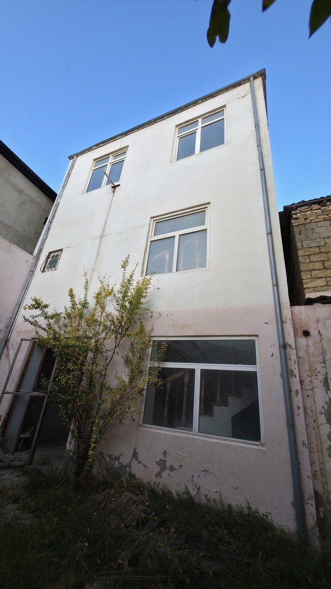 Satılır 11 otaqlı həyət evi/bağ evi 300 m² — Ev, villa, Bakı (2)